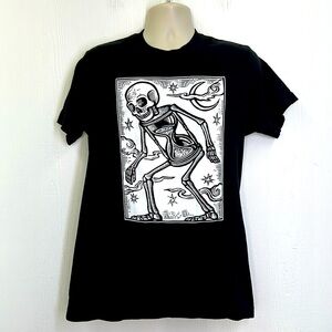Black Matter - Skeleton With Hourglass Stomach Graphic Black And White T Shirt M